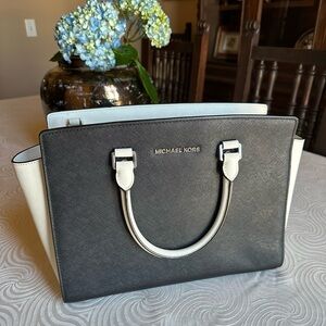 Michael Kors Black and White Large Selma Saffiano Leather Satchel